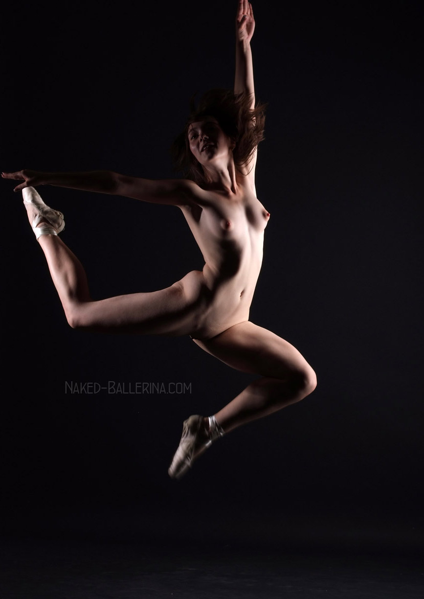 Nude Ballet Dancer 57