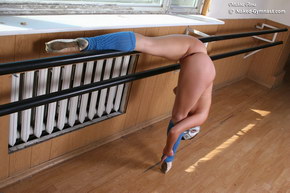 flexible gymnast